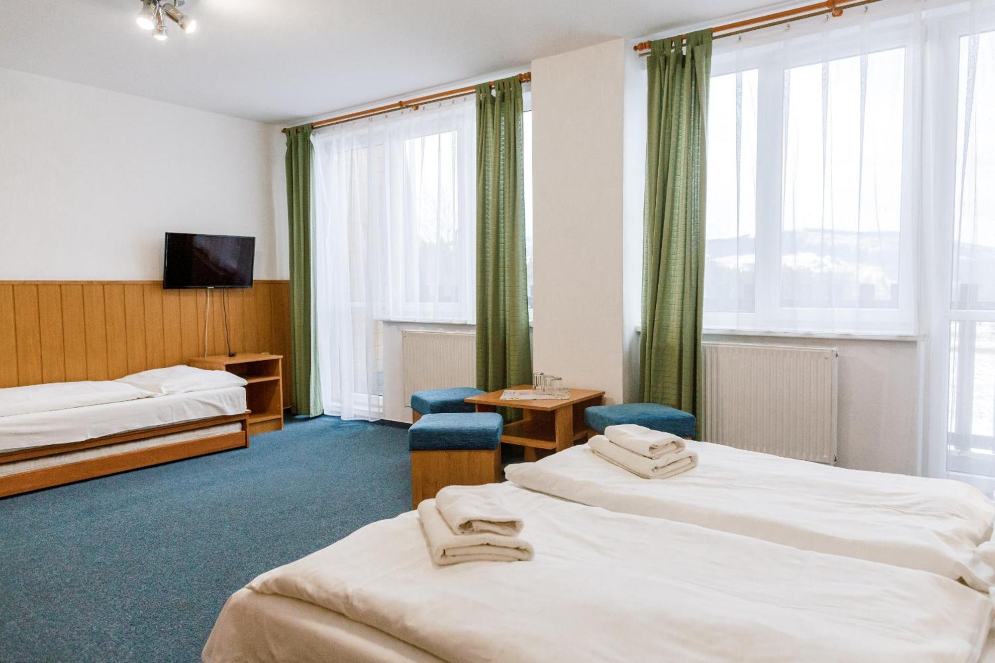 Hotel Tatrawest ツベレツ エクステリア 写真